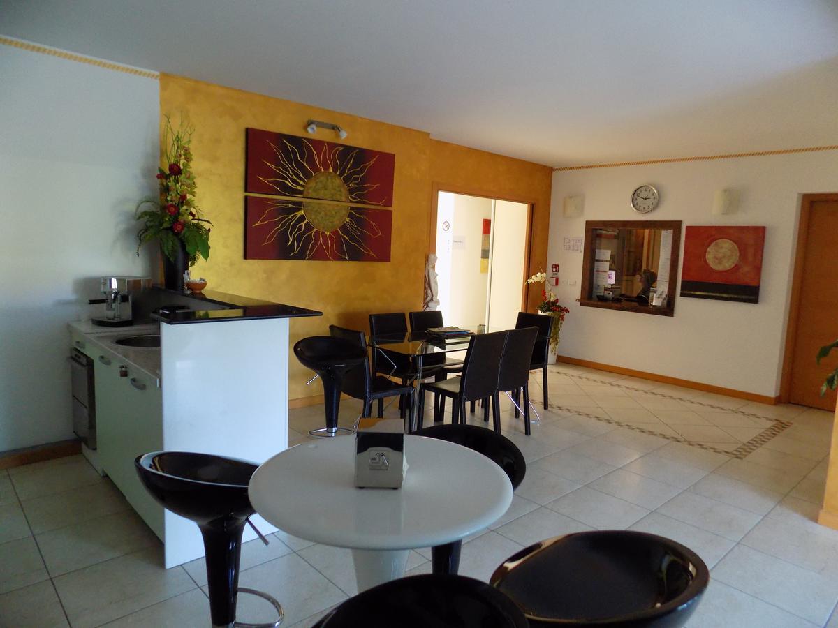 Hotel Residence Sole Fontanafredda Zewnętrze zdjęcie